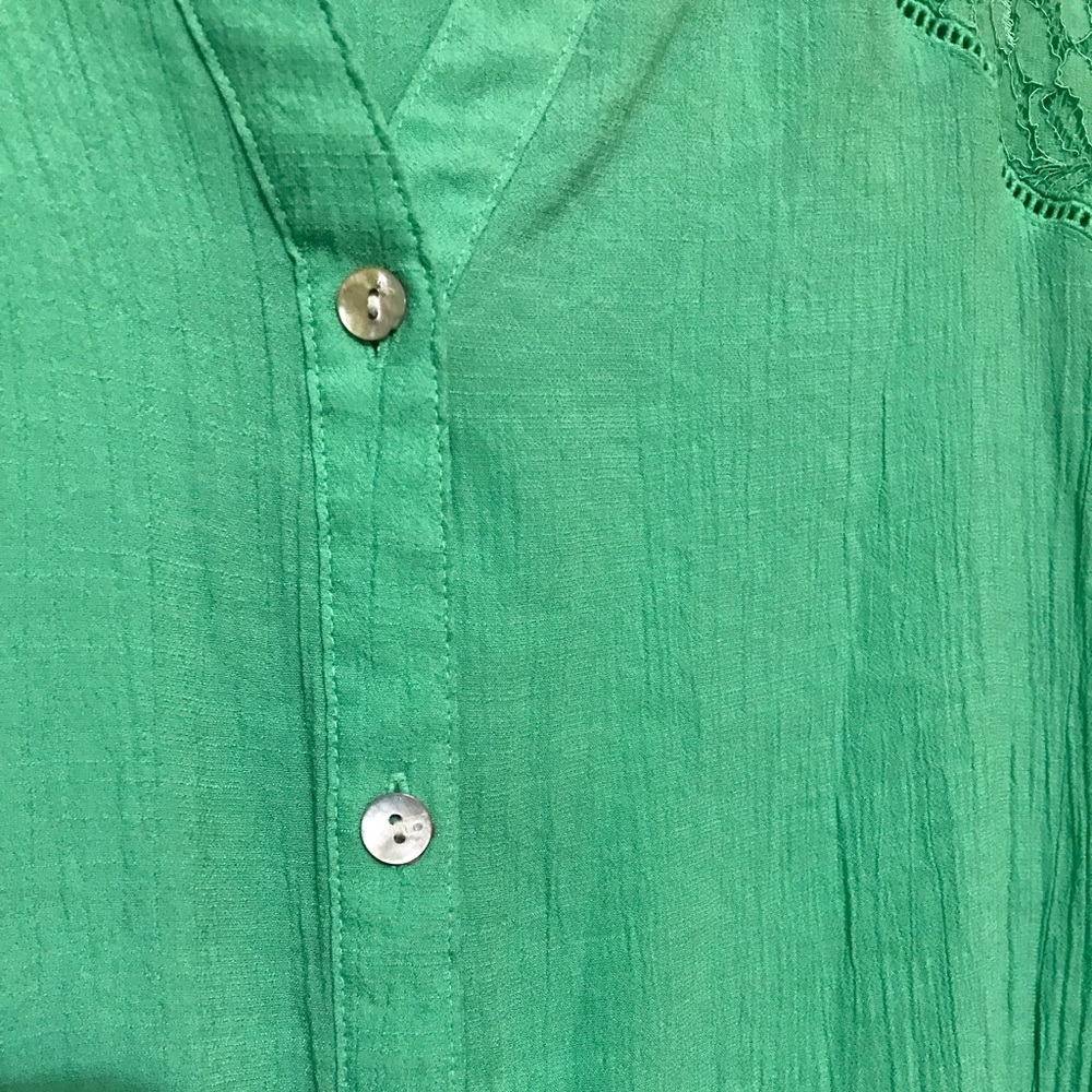 NWOT Green Lace Blouse - Picture 5 of 10